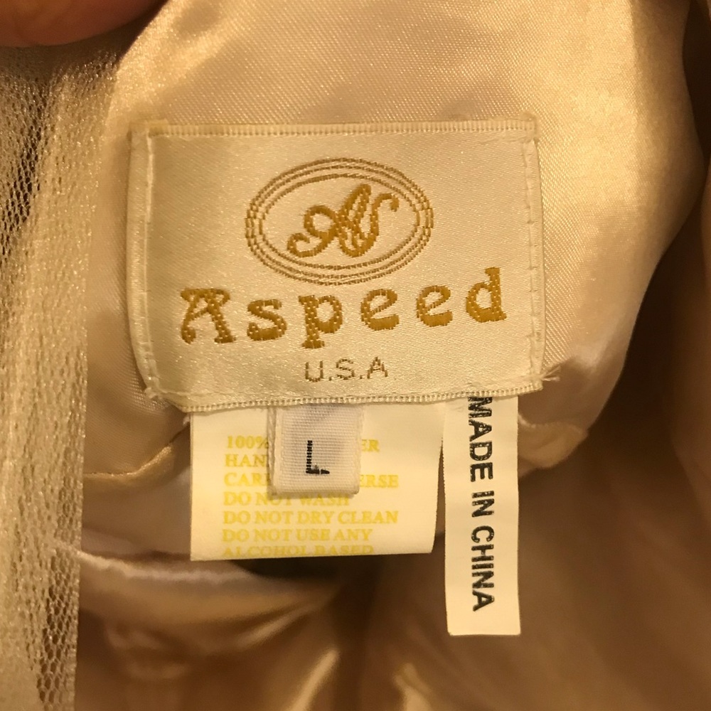 Beautiful Formal Event Dress - Picture 6 of 8